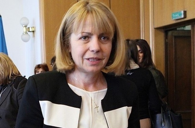 Контролирано се изпускат язовирите край столицата