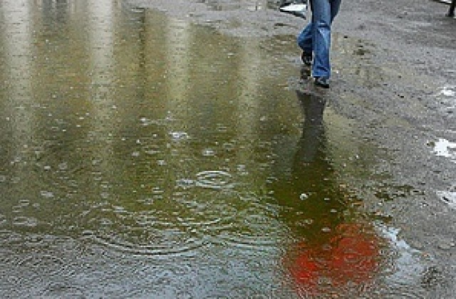 Валежите в Североизточна България постепенно ще спират