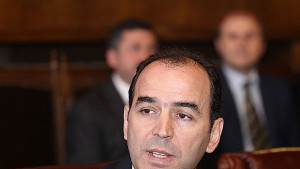 Искров КТБ не е фалирала вложителите й да не се