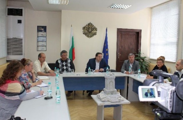 На пътя Трявна – Дряново има три пропаднали участъка и свлачища