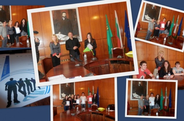 ОИЦ Враца отличи младежки проекти