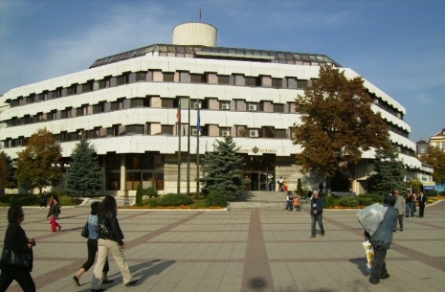 Община Дупница прекратява официално работата с настоящите си сметки в КТБ