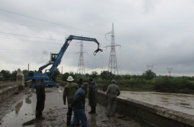 Пуснаха движението между Г. Оряховица и Първомайци