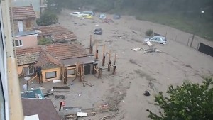 Уникални кадри от потопа в Аспарухово ВИДЕО