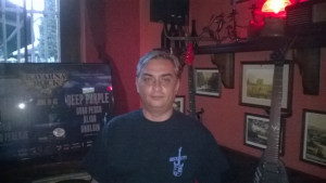 Кметът на Каварна откри рок изложба в Стара Загора