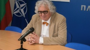 ГЛозановНужно е въвеждане на прагове на концентрация на властта в