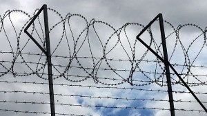 Затворници чистят четвърти ден в Аспарухово