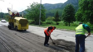 Продължава основният ремонт на улици във Враца