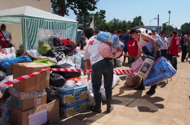 На пет пункта в София събират помощи за пострадалите във Варна и Добрич