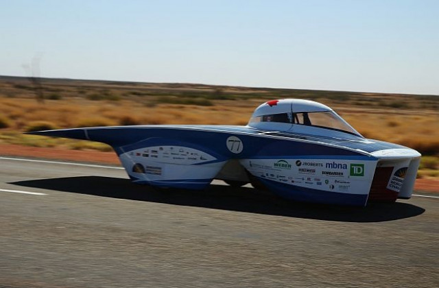 Ирански соларен автомобил ще участва в международно състезание в САЩ