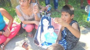 Майката на изчезналия Марин блокира Аспарухов мост