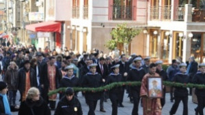 На Петровден шествие с иконата Богородица Касперовска