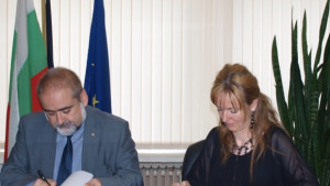 Шефът на АПИ подписа договора за изработването на разширен идеен