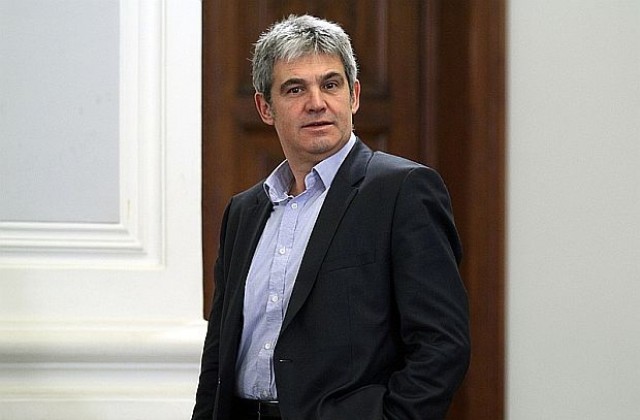 Синдикален лидер: Държавата трябва да подкрепя индустрията, но с мярка