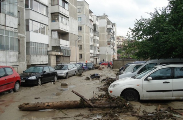ДНСК проверява засегнатите махали на „Аспарухово”