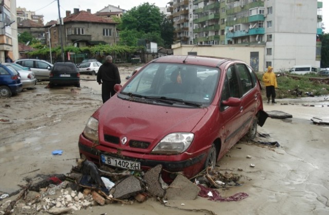 Поморие дарява 10 000 лв. за пострадалите в „Аспарухово”