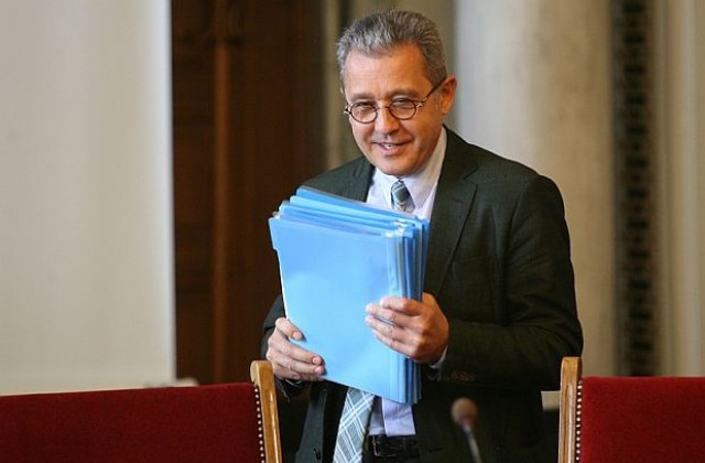 Бюджетната комисия в НС одобри лицензионен режим за фирмите за бързи кредити