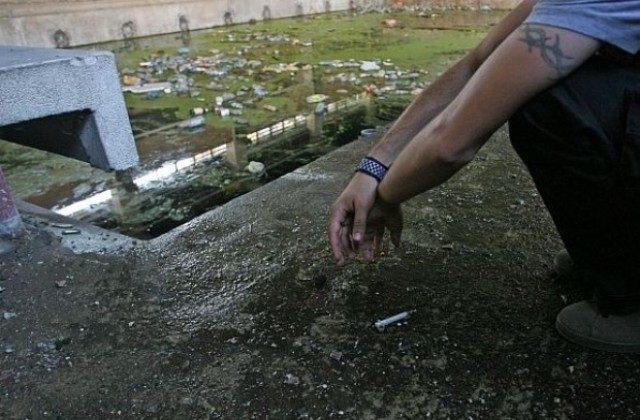 Държавата загърби проблема с леката дрога сред подрастващите