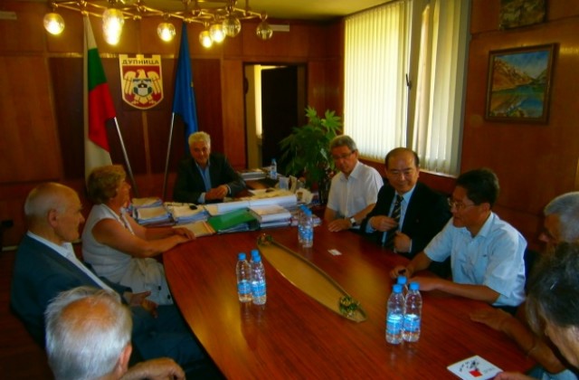 Посланикът на КНДР в България Зу Хуанг Хуан посети Дупница