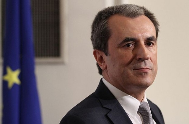 Орешарски: Следим всички банки, няма повод за притеснение