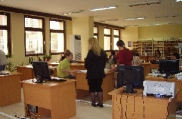 Библиотека „Родина” с акция в подкрепа на децата от Добрич и Варна