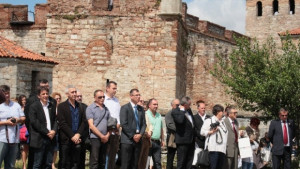 Българското знаме се развя на 25метров пилон до крепостта Баба