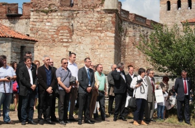 Българското знаме се развя на 25-метров пилон до крепостта „Баба Вида