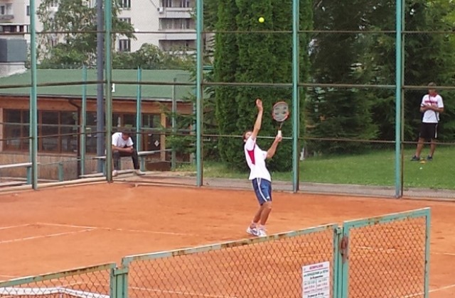 Александър Лазов се класира на полуфинал в Стара Загора