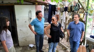 Ивана зарадва две семейства от Килиферево с мебели и бяла