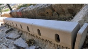 Във Варна вече слагат кухи бордюри за оттичане на дъжда