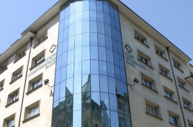 От понеделник офисите на ПИБ ще работят с нормално работно време