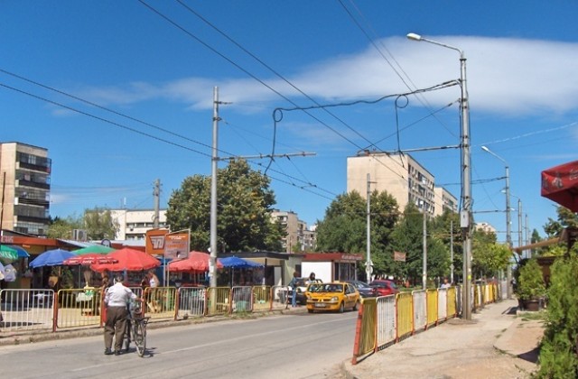 Общината прави изнесени административни услуги в жк „Дъбника”