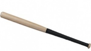 Осъдиха условно мъж пребил двама с бухалка