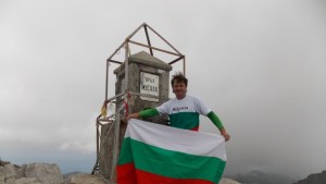 Йордан Грозданов стъпи на шестте найвисоки върхове на Балканите за