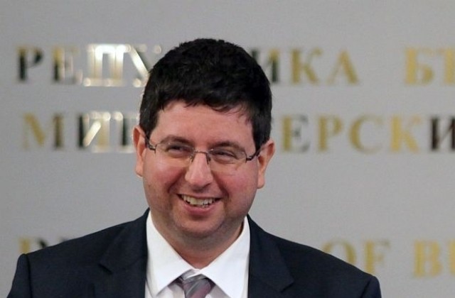 Министър Чобанов: Прогнозите за фалит на болници са неверни