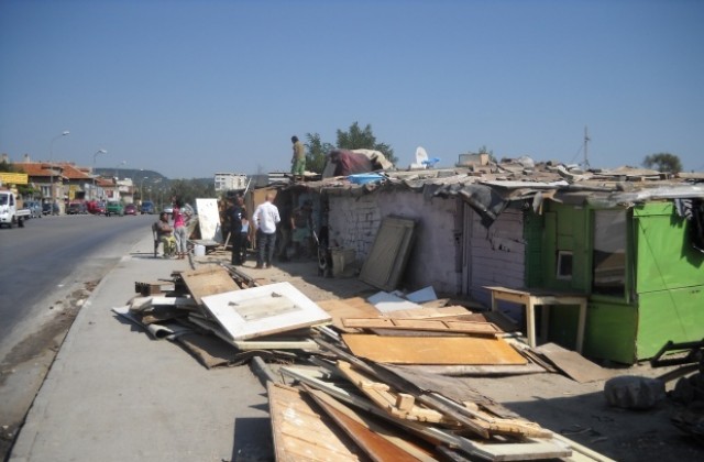 Портних категоричен: Незаконните къщи в махалите ще бъдат съборени