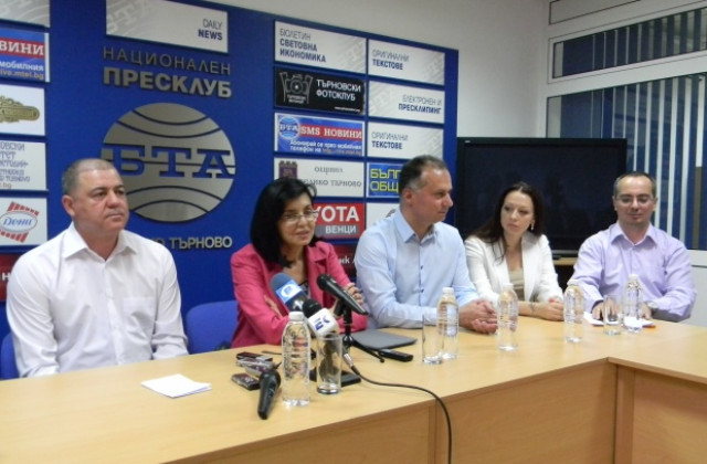 Меглена Кунева учудена от неработещия парламент, след постигнатото съгласие за датата на изборите