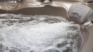 Инженери превръщат автомобил в найбързото джакузи