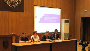 Проведоха обществено обсъждане на проекта за реконструкция на онкоцентъра