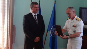 Почетен знак за НАТО офицер