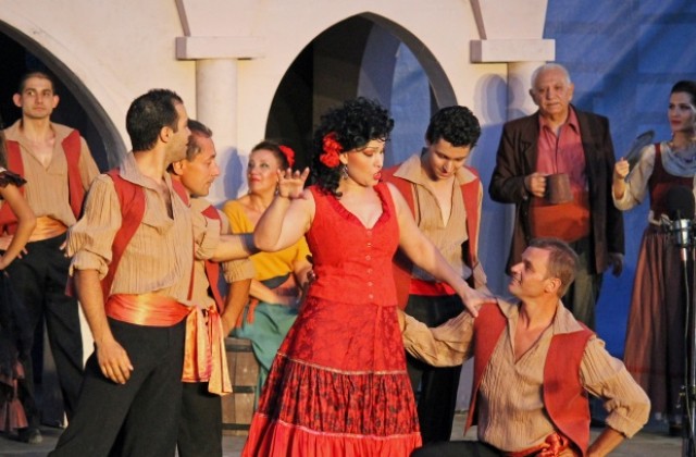 Оперната „Сцена край реката Русе” представя „Трубадур” и „Кармен” на 7 и 9 юли