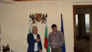 В Трявна закупиха нов автомобил за събиране на твърди битови