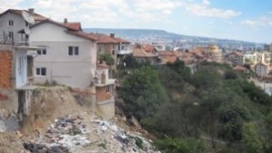 Продължава работата по аварийното селище в Аспарухово