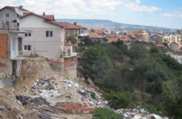 Продължава работата по аварийното селище в Аспарухово