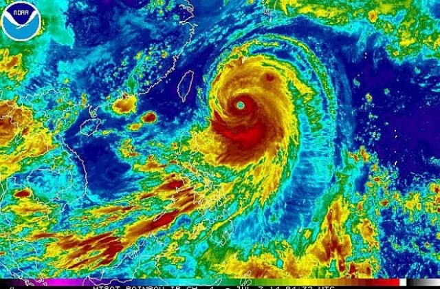 Супертайфун приближава остров Окинава