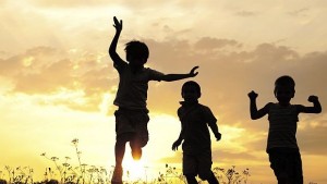 Устройство издава местоположението на детето