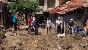 Принудително евакуирани жители на Аспарухово искат да се върнат в