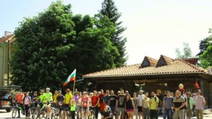 Колокрос пешеходен поход и песенен събор за празника на Еленския