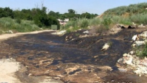 Гудронови ями избиха от старото сметище