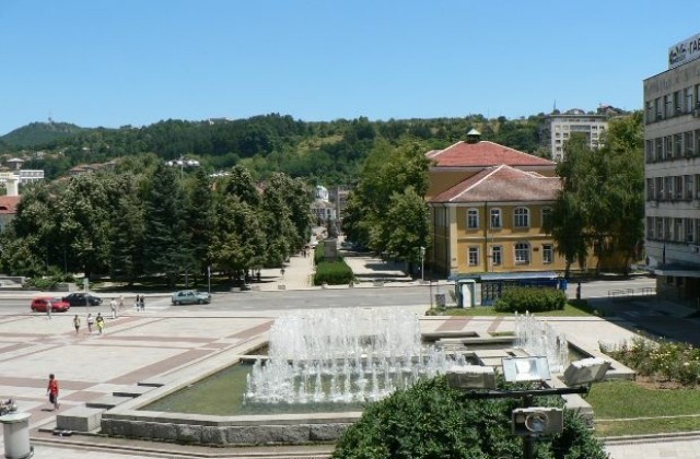 ЧЕТИ - Арт елементи за нова градска визия